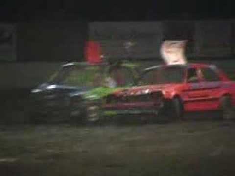0 Destruction Derby, afición a la chatarra