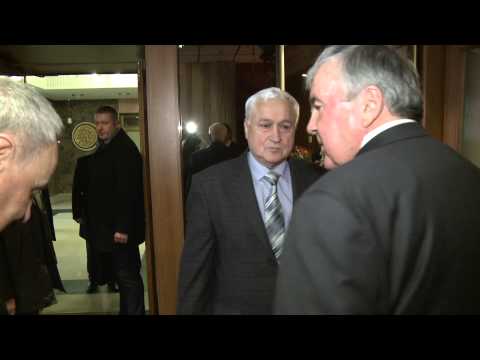 Președintele Nicolae Timofti l-a felicitat pe Mircea Snegur cu ocazia zilei sale de naștere