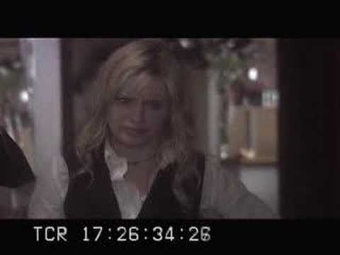 Nicholle Tom