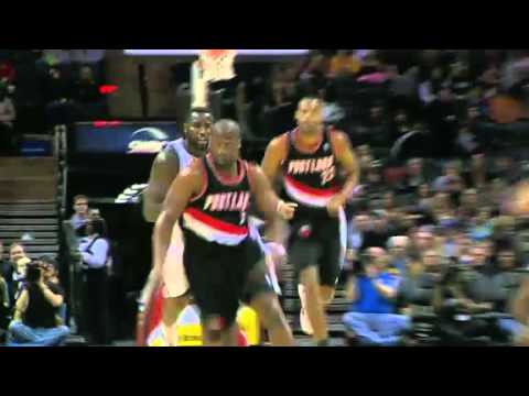 Raymond Felton steals and scores against Spurs