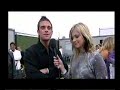 Robbie Williams tries to \"pick up\" Fearne Cotton