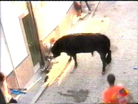 cogida de toro paterna impacto total