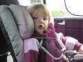Alicia i bilen. Alicia i bilen.