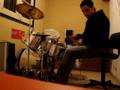 tio tocando espinado