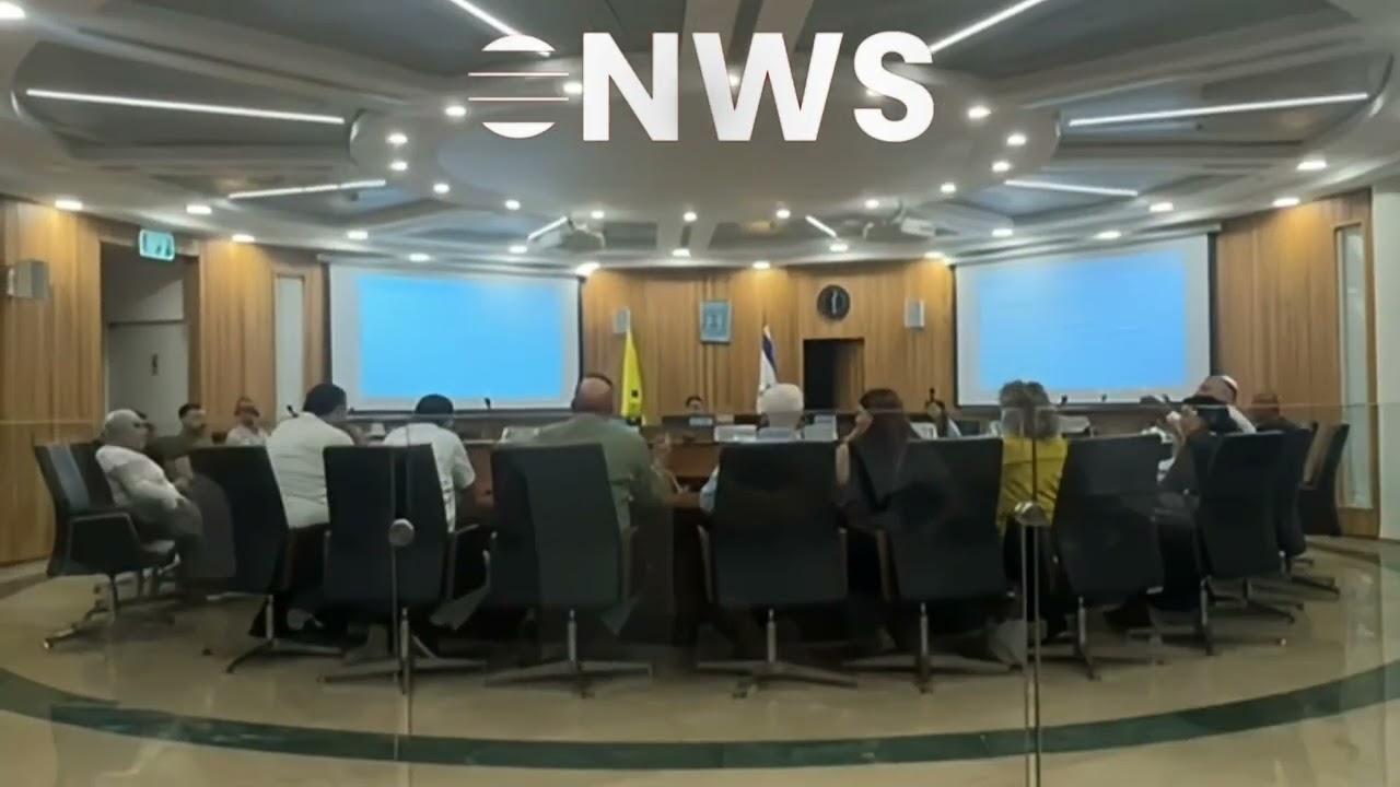 מועצת העיר קריית מוצקין: היועמ"שית מבטלת את השבעת חבר המועצה החדש, יצחק קלבו, למרות זימונו למועצה