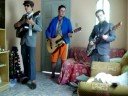 Banda Os Toscos tocando 4 Non Blondes!Muito boa essa banda.kkkkkkkkkkkkkkkkkk