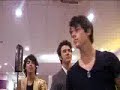 The Queen Buys The Jonas Brothers UK Debut Album