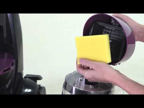 Changing and Cleaning a Filter - Cleanview Vacuum