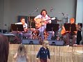 reprise de balbino medellin � la f�te de la musique � langeais avec arno et romain a la gratte...avec en plus a la fin de la vid�o les menottes en bonus!