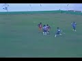 Viana Chapadinha 11-0, 9 Goals in 9 Minutes (16/10/2009). Partita truccata finisce 11-0 Brasile, super biscotto: 9 gol in 9 minuti Il Viana ha vinto 11-0 contro il Chapadinha nella seconda divisione del campionato statale Maranhense ed è stato promosso per differenza reti. All'80' però il risultato era di 2-0, ed è evidente come i difensori della squadra ospite si scansino nel grottesco finale. Uploaded by John Delis.