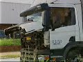 Los piquetes asaltan un camión