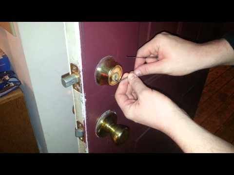 how to pick a lock to a door