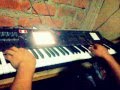 Cumbia surena en teclado corali no vales nada Video
