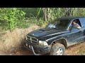 Dodge Dakota no barro na trilha do Rancho Paraiso II.