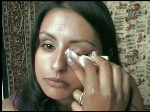 how to remove eye makeup