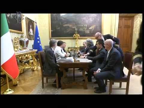Le consultazioni di Matteo Renzi. M5S (streaming)
