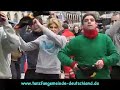 Wir tanzen unsere Mannschaft zum Sieg