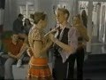 Ryan Gosling in Mexico dancing with blonde girl