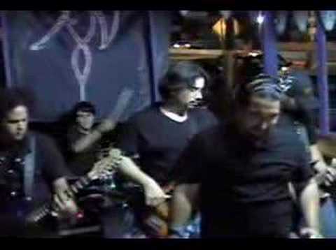 Alas Negras - Hora De Lobos