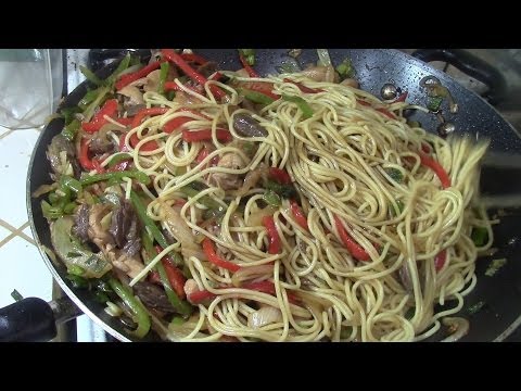 Chow Mein Mixto- Con carne, pollo y camarones
