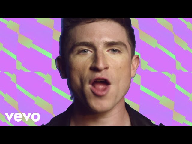 WALK THE MOON - Shut Up and Dance