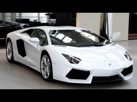 Lamborghini Aventador LP700-4