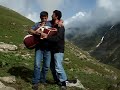 iki ki?i bi  tulumla �al?yor :)) izleyin yarum basma �imene