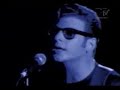 un po' di rock 'n' roll http://www.youtube.com/watch?v=6Kb3YOavv3g