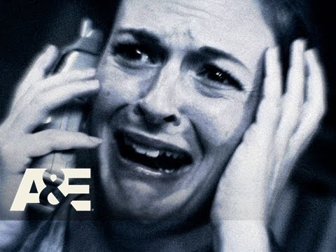 Panic 9-1-1: Ann Witnesses A Stabbing | A&E
