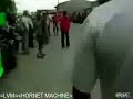 Rampe humaine pour saut en moto