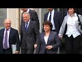 Click here to watch this video François Hollande : deuxième semaine pied au plancher