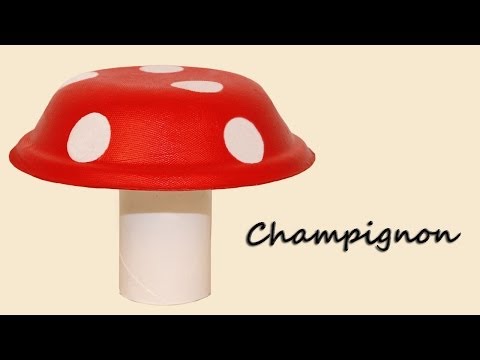 Bricolage champignon avec un bol en carton