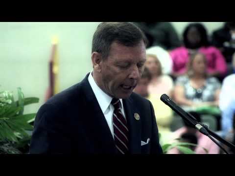 College Speakers - The program at the 2013 Pearl River Community College Graduation held in Hattiesburg, MS at the James Lynn Cartlidge Forrest County Multi-purpose Center.