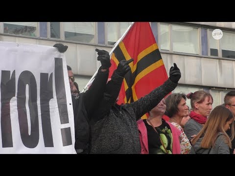 Chemnitz: Rechte zeigen Hitlergru und skandieren rassi ...