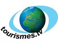 la ville est consid�r�e comme �tant la plus australe du monde. elle est situ�e � proximit� du canal beagle, au sud-est de la province, dans le d�partement d'ushua�a.
ushua�a a une superficie de 9 390 km� et compte 45 598 habitants. elle dispose d'un port en eaux profondes qui est le plus proche de l'antarctique et est entour�e par les monts martial et olivia et leurs vall�es fertiles.
cette ville est la porte d'acc�s vers les r�gions les plus australes du globe et permet ainsi de se rendre au parc national de la terre de feu ou au cap horn.
plus d'informations sur http://www.sectur.gov.ar/