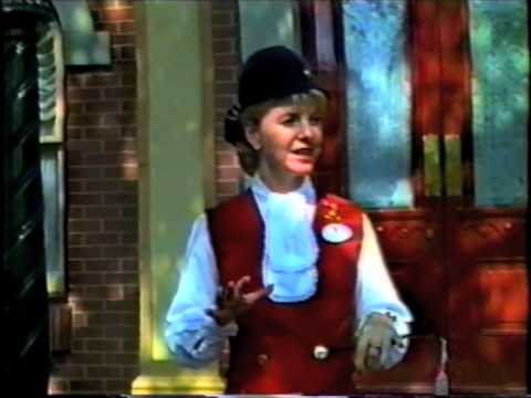 how to be a disney tour guide
