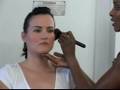 How To Apply Makeup : How to Apply Bronzer