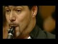 segundo movimiento (adagio) del concierto para clarinete y orquesta de w. a mozart. dirige claudio abbado. 
gracias a alessandro carbonare por proporcionarnos este video en exclusiva.