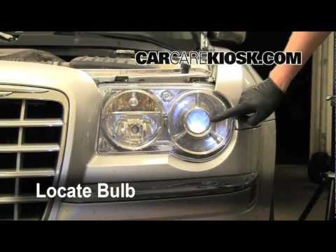 2006 Chrysler 300C Headlight, Turn Signal and Tailight Bulb Replacement How To