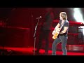keith urban featuring special guests joel & benji madden - wonderwall (oasis cover) sydney 30/01/13.