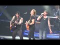 keith urban featuring special guests joel & benji madden - wonderwall (oasis cover) sydney 30/01/13.