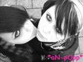 Hot-eMo-Chicks