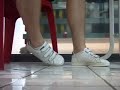 Studenten meten voeten in Kardinge
