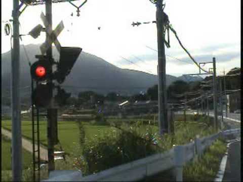 踏切風景－三岐鉄道北勢線（旧近鉄）阿下喜→麻生田踏切２００８年７月２７日撮影