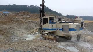 video thumbnail [ WinwinUsed Machinery ] Used drilling rig FURUKAWA HCR9 DS2 youtube