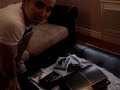 Unboxing: Metal Gear SOlid 4: Guns Of The Patriots Limited Edition Gun Metal Grey 40GB PS3 (Part 2)