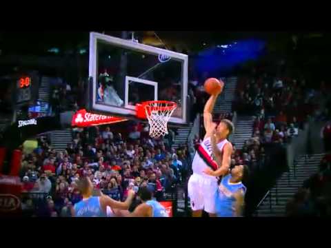 Coby Karl to Meyers Leonard Alley Oop Dunk