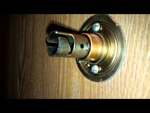 how to fix a door knob