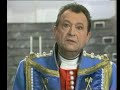 Série TV mythique de Jean-Michel Ribes sur C+ puis Antenne2. Claude Pieplu grandiose.
