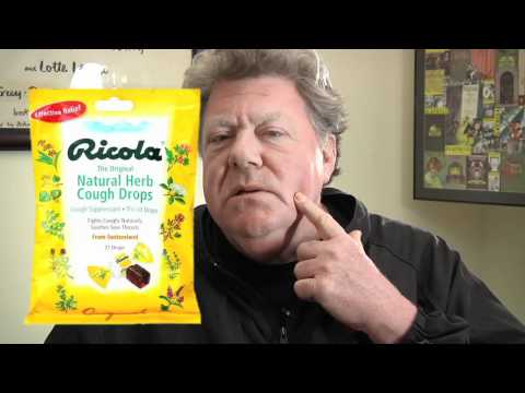PLAYBILLVIDEO - http://www.playbill.com/video Broadway's newest Santa Claus, George Wendt, comes to town courtesy of the holiday musical